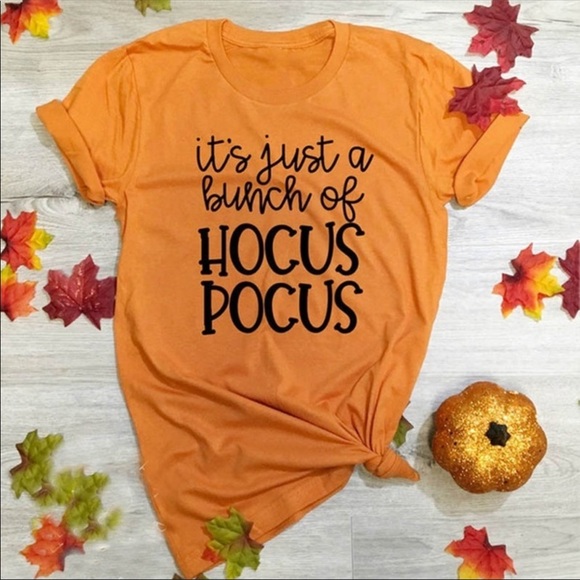 Tops - ONE LEFT ! ! -🎃 Hocus Pocus Halloween Tee 🎃